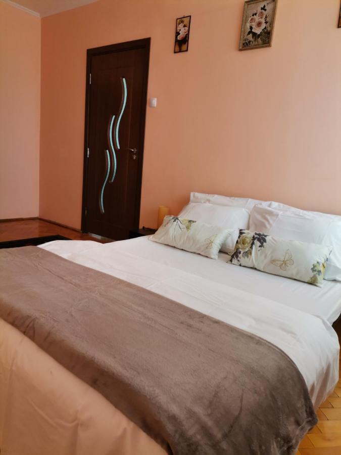 Apartament Giulia Apartment ฟาการาช ภายนอก รูปภาพ